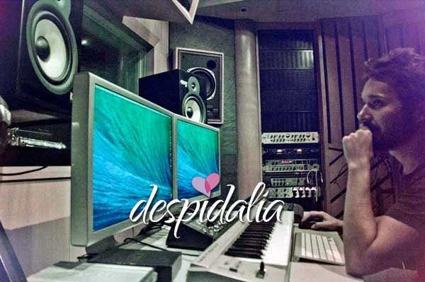 Grabación de canción en estudio en Barcelona Grabación de canción en estudio en Barcelona